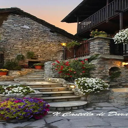 With In Valle D'aosta, Cleaning Included Chalet *